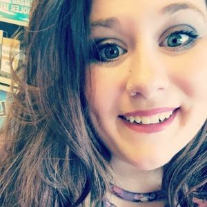 Meet your Posher, Monica